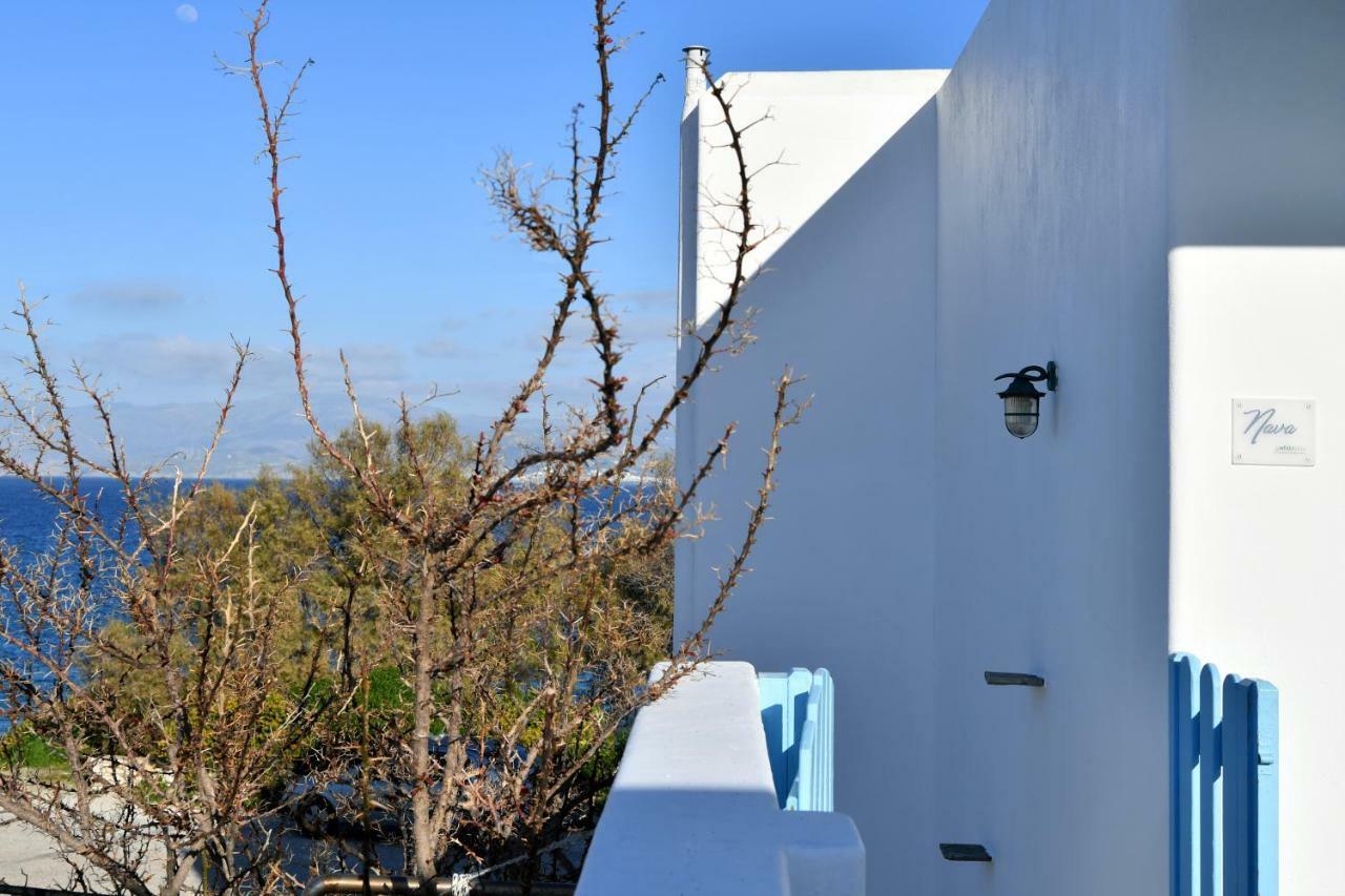 Villa Nava Devine Water Front House In Ambelas Extérieur photo